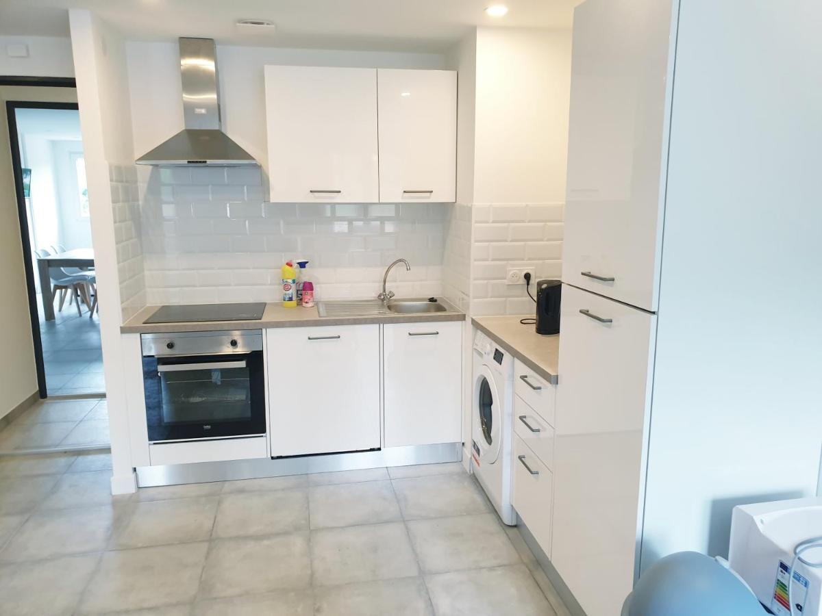 Appartements Renove 2023 Proche Aeroport 5Min, Gare Sncf 2 Min, Tramway Au Pied De L'Immeuble , Parking Possible, Renovated Apartments 2023 Near The Airport 5 Min, Train Station 2 Min, Tram Next To The Building 1 Min, Parking Possible Nizza Esterno foto