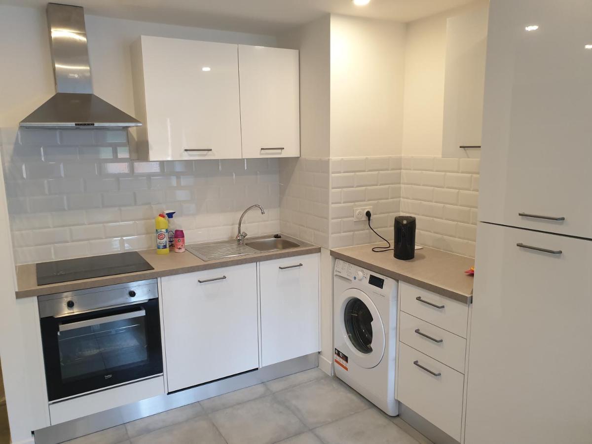 Appartements Renove 2023 Proche Aeroport 5Min, Gare Sncf 2 Min, Tramway Au Pied De L'Immeuble , Parking Possible, Renovated Apartments 2023 Near The Airport 5 Min, Train Station 2 Min, Tram Next To The Building 1 Min, Parking Possible Nizza Esterno foto