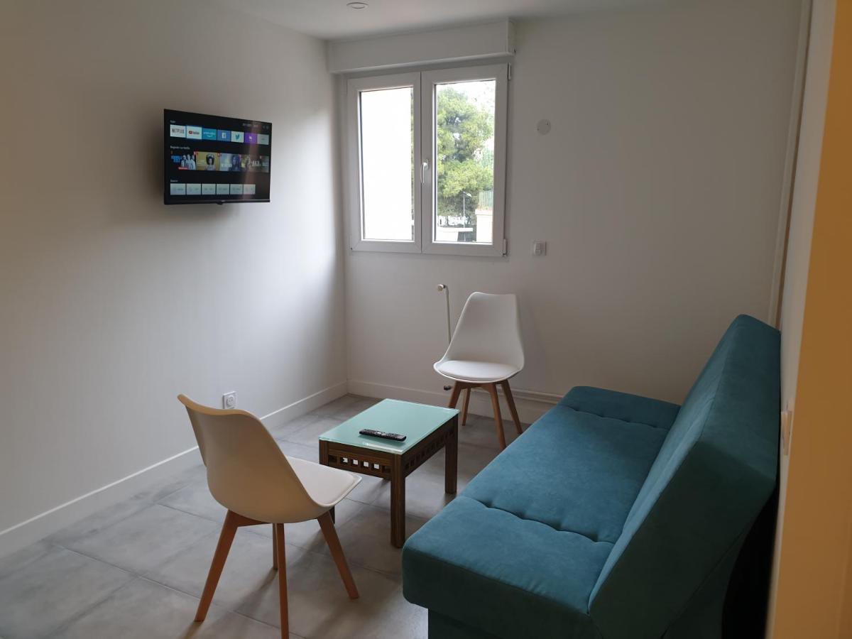 Appartements Renove 2023 Proche Aeroport 5Min, Gare Sncf 2 Min, Tramway Au Pied De L'Immeuble , Parking Possible, Renovated Apartments 2023 Near The Airport 5 Min, Train Station 2 Min, Tram Next To The Building 1 Min, Parking Possible Nizza Esterno foto