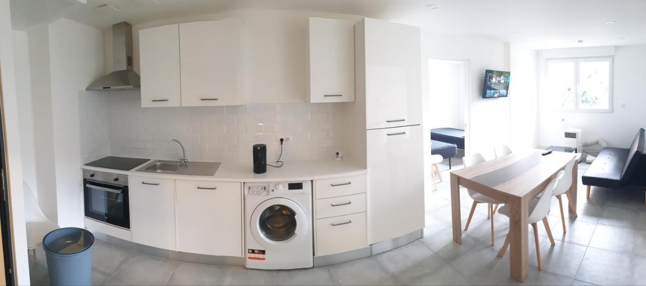 Appartements Renove 2023 Proche Aeroport 5Min, Gare Sncf 2 Min, Tramway Au Pied De L'Immeuble , Parking Possible, Renovated Apartments 2023 Near The Airport 5 Min, Train Station 2 Min, Tram Next To The Building 1 Min, Parking Possible Nizza Esterno foto