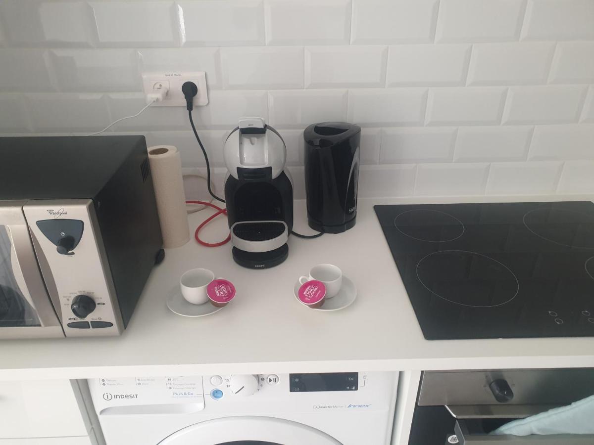 Appartements Renove 2023 Proche Aeroport 5Min, Gare Sncf 2 Min, Tramway Au Pied De L'Immeuble , Parking Possible, Renovated Apartments 2023 Near The Airport 5 Min, Train Station 2 Min, Tram Next To The Building 1 Min, Parking Possible Nizza Esterno foto