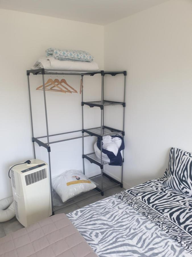 Appartements Renove 2023 Proche Aeroport 5Min, Gare Sncf 2 Min, Tramway Au Pied De L'Immeuble , Parking Possible, Renovated Apartments 2023 Near The Airport 5 Min, Train Station 2 Min, Tram Next To The Building 1 Min, Parking Possible Nizza Esterno foto