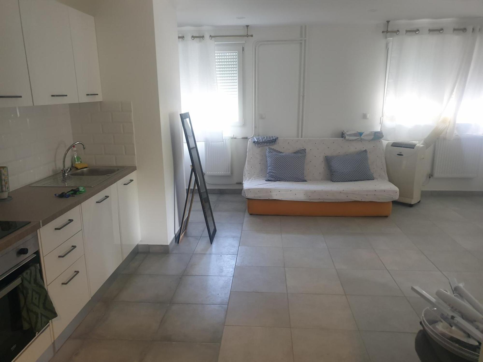 Appartements Renove 2023 Proche Aeroport 5Min, Gare Sncf 2 Min, Tramway Au Pied De L'Immeuble , Parking Possible, Renovated Apartments 2023 Near The Airport 5 Min, Train Station 2 Min, Tram Next To The Building 1 Min, Parking Possible Nizza Camera foto