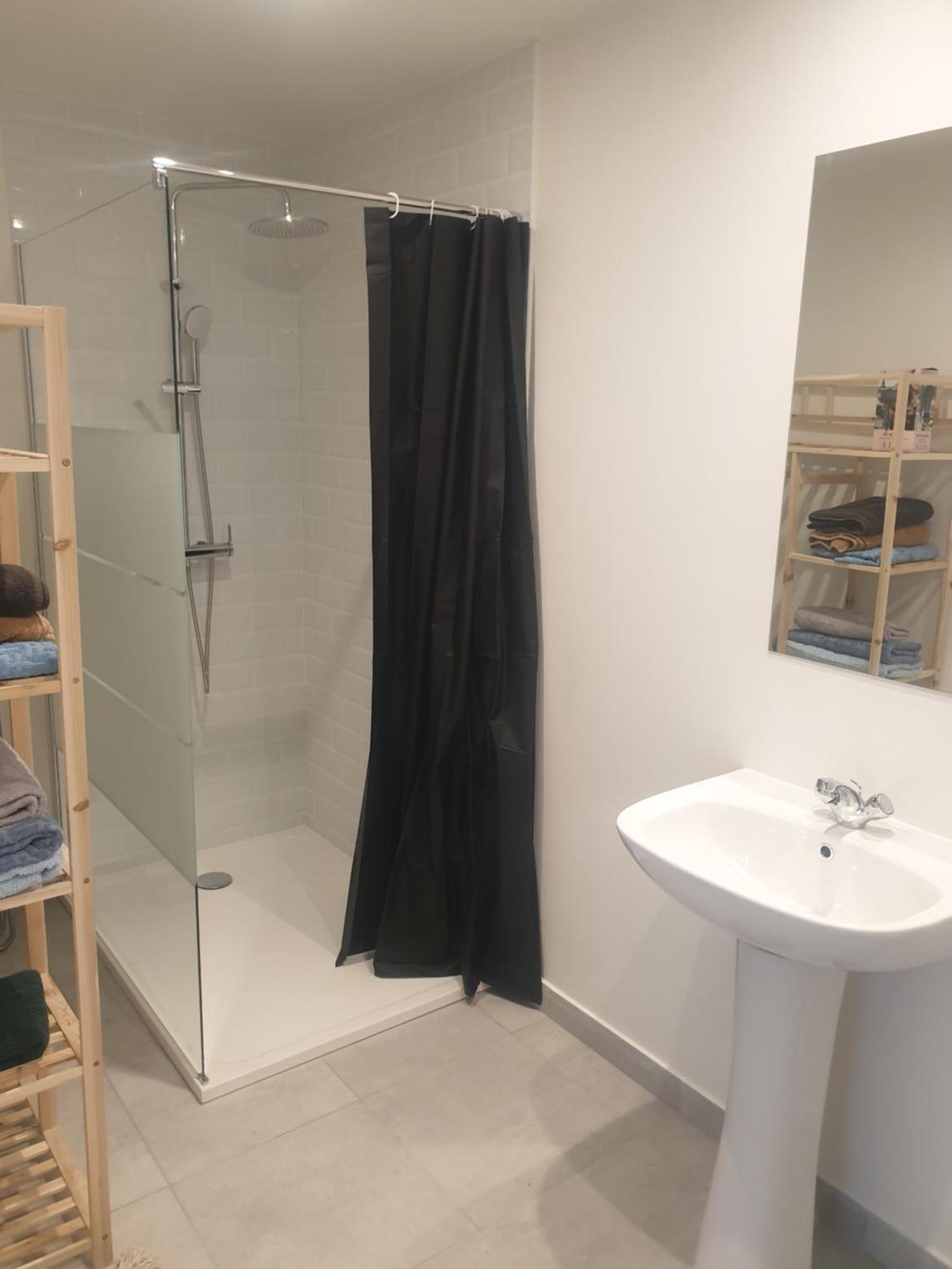 Appartements Renove 2023 Proche Aeroport 5Min, Gare Sncf 2 Min, Tramway Au Pied De L'Immeuble , Parking Possible, Renovated Apartments 2023 Near The Airport 5 Min, Train Station 2 Min, Tram Next To The Building 1 Min, Parking Possible Nizza Camera foto