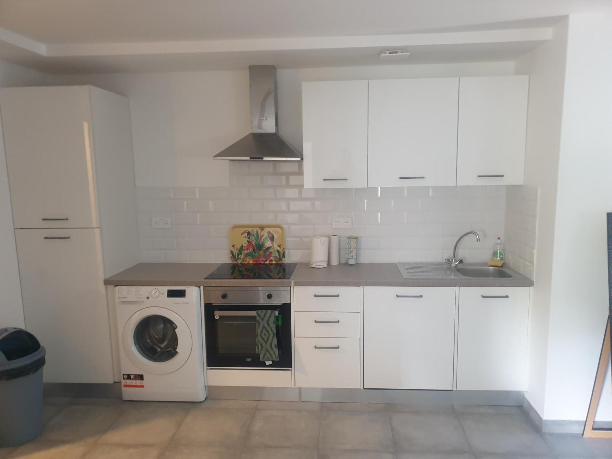 Appartements Renove 2023 Proche Aeroport 5Min, Gare Sncf 2 Min, Tramway Au Pied De L'Immeuble , Parking Possible, Renovated Apartments 2023 Near The Airport 5 Min, Train Station 2 Min, Tram Next To The Building 1 Min, Parking Possible Nizza Camera foto