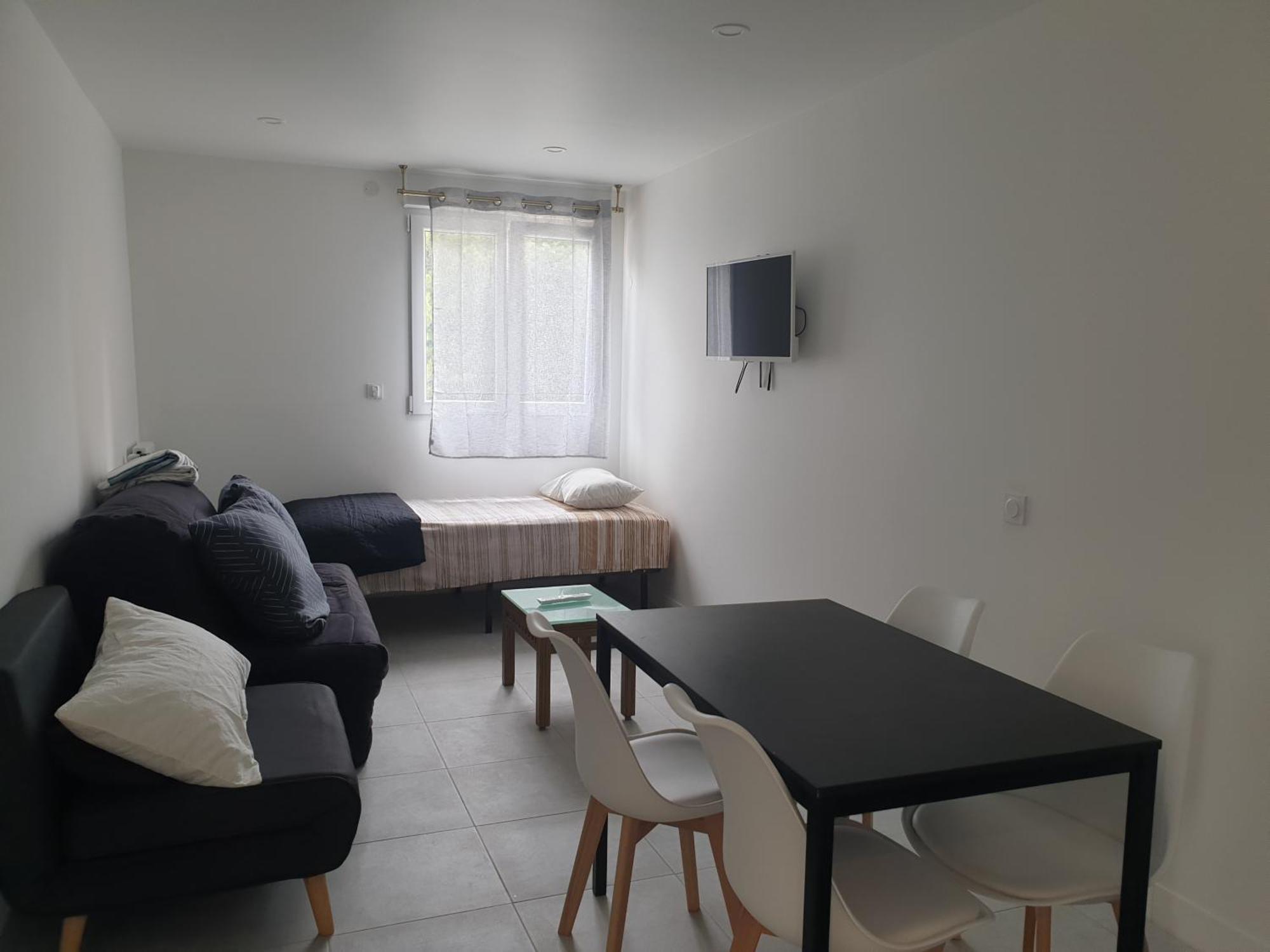 Appartements Renove 2023 Proche Aeroport 5Min, Gare Sncf 2 Min, Tramway Au Pied De L'Immeuble , Parking Possible, Renovated Apartments 2023 Near The Airport 5 Min, Train Station 2 Min, Tram Next To The Building 1 Min, Parking Possible Nizza Camera foto