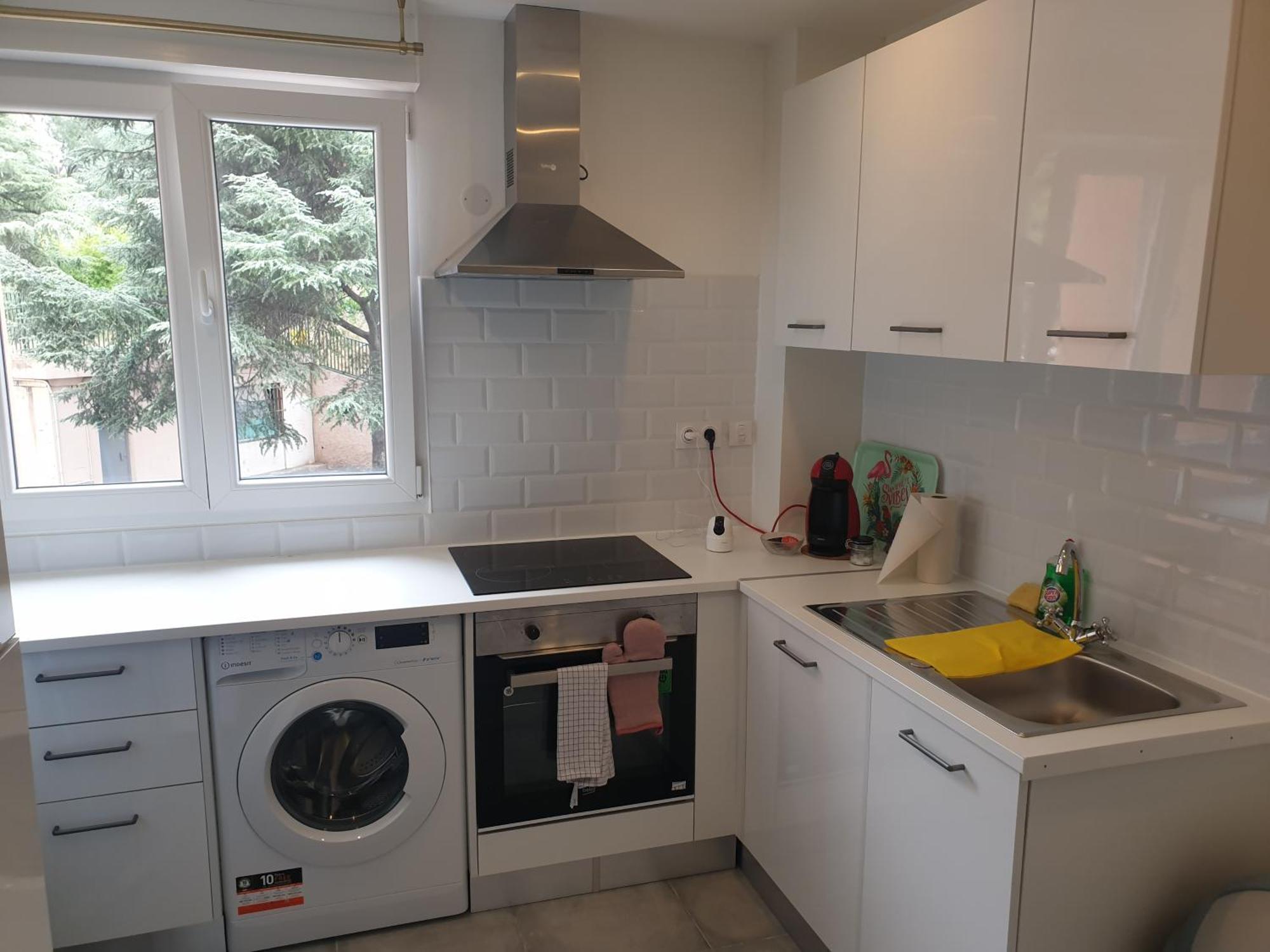 Appartements Renove 2023 Proche Aeroport 5Min, Gare Sncf 2 Min, Tramway Au Pied De L'Immeuble , Parking Possible, Renovated Apartments 2023 Near The Airport 5 Min, Train Station 2 Min, Tram Next To The Building 1 Min, Parking Possible Nizza Camera foto
