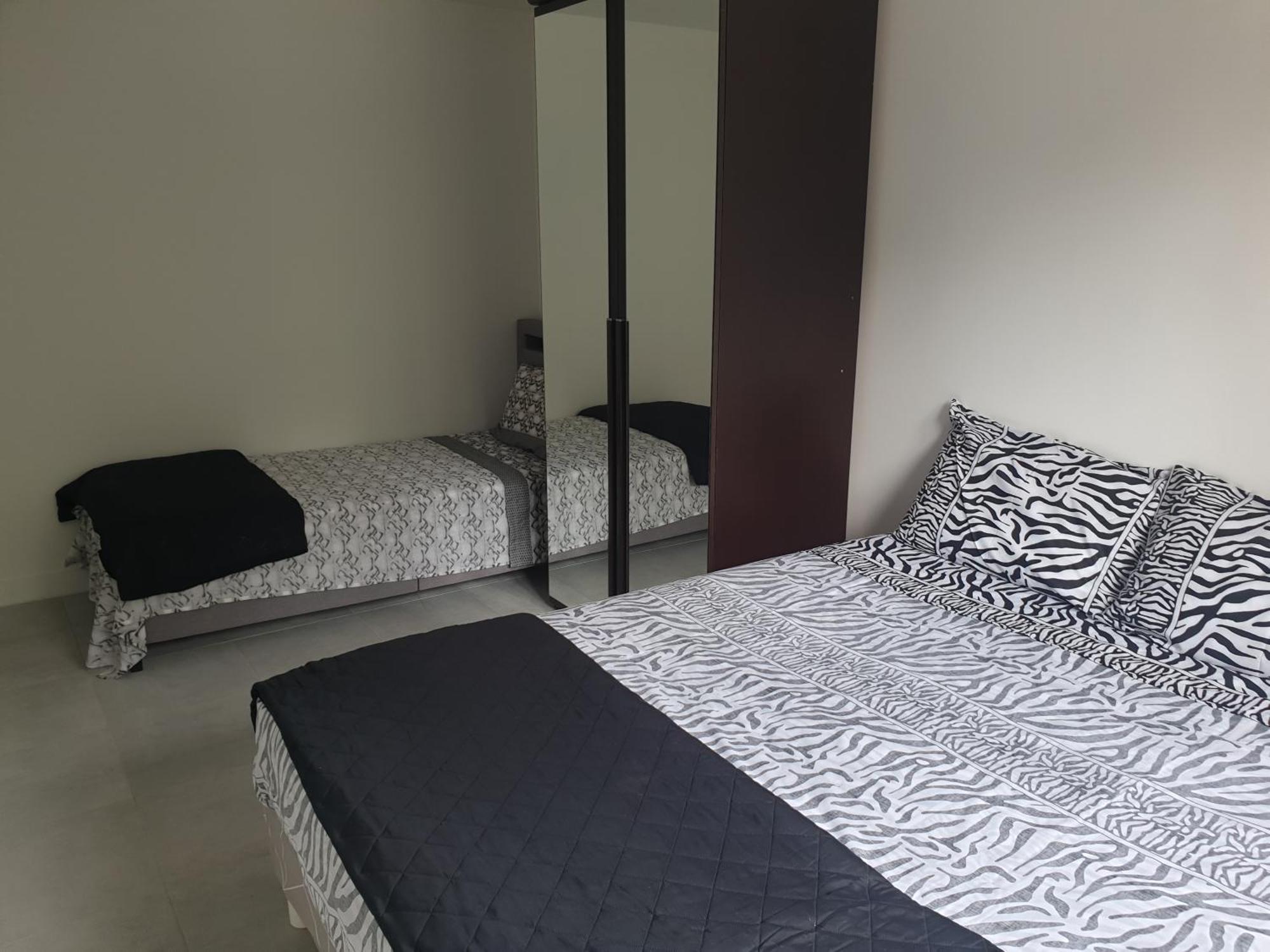 Appartements Renove 2023 Proche Aeroport 5Min, Gare Sncf 2 Min, Tramway Au Pied De L'Immeuble , Parking Possible, Renovated Apartments 2023 Near The Airport 5 Min, Train Station 2 Min, Tram Next To The Building 1 Min, Parking Possible Nizza Camera foto